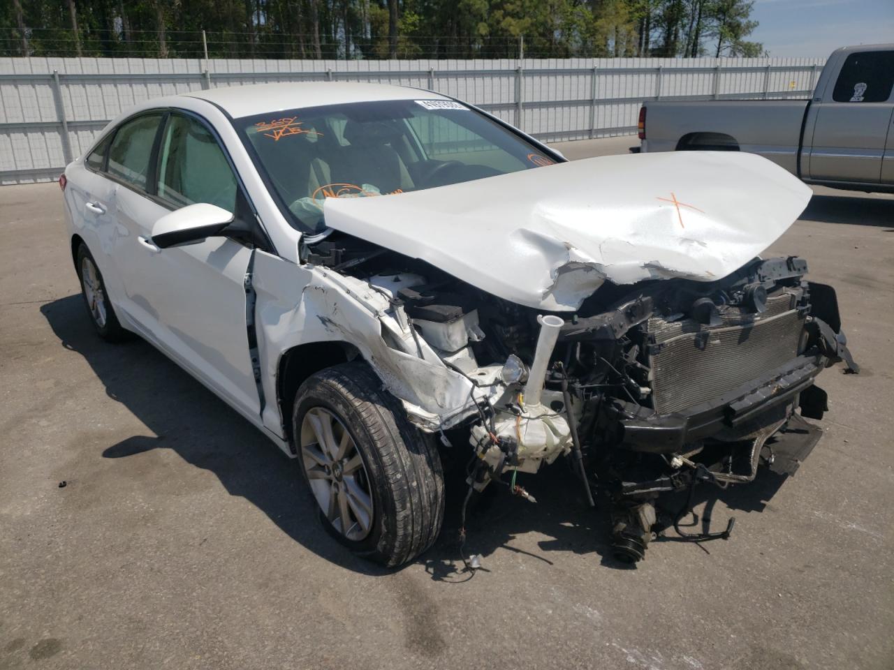 Photo 1 from auction – 2016 HYUNDAI SONATA SE with VIN 5NPE24AF0GH373305