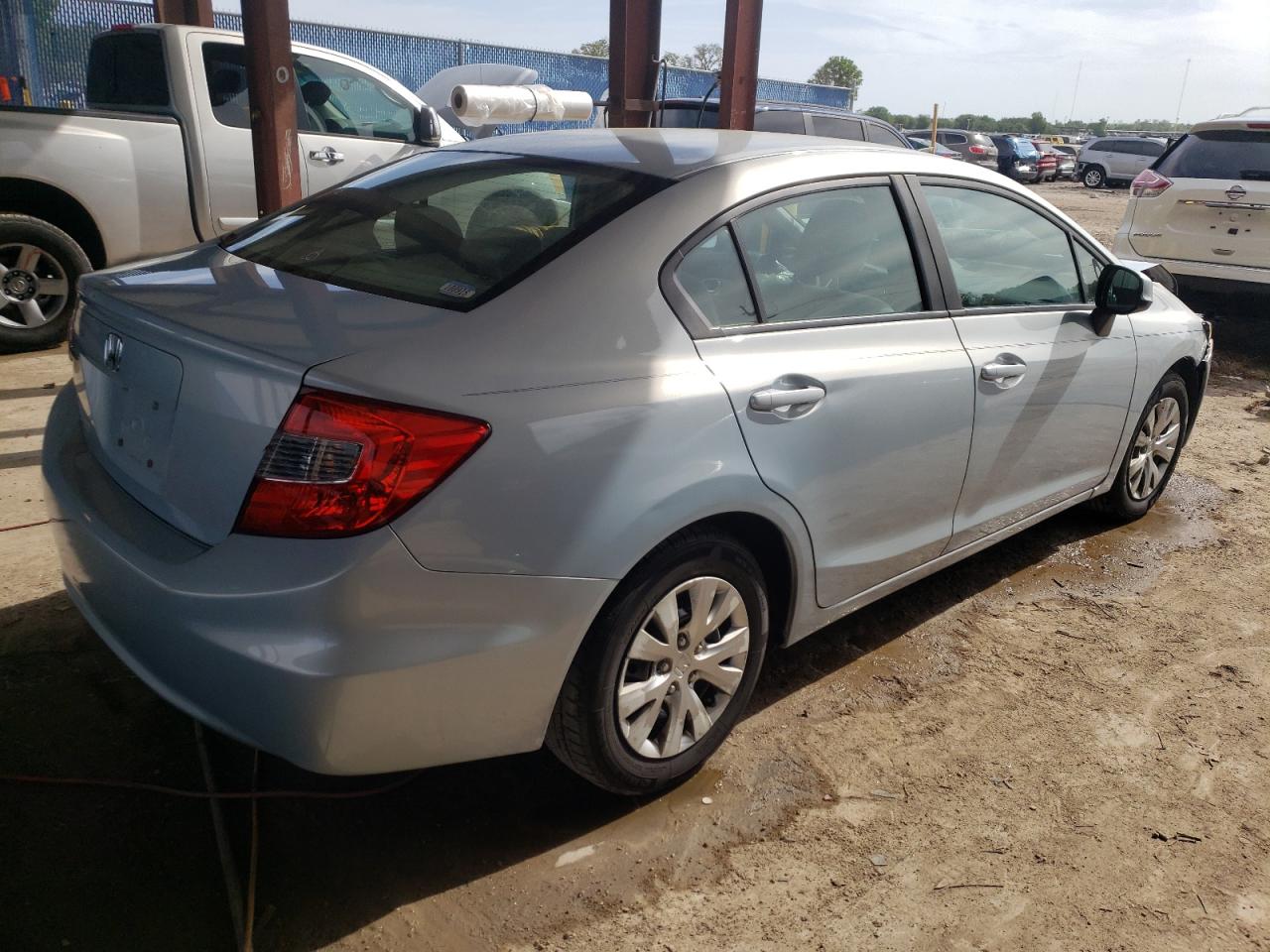 Photo 4 from auction – 2012 HONDA CIVIC LX with VIN 2HGFB2F5XCH598179