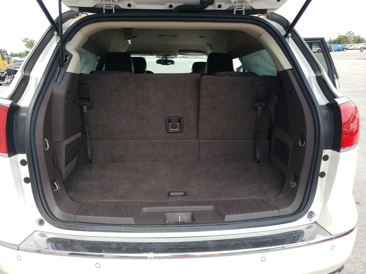 Photo 9 from auction – 2014 BUICK ENCLAVE with VIN 5GAKRBKD2EJ269419
