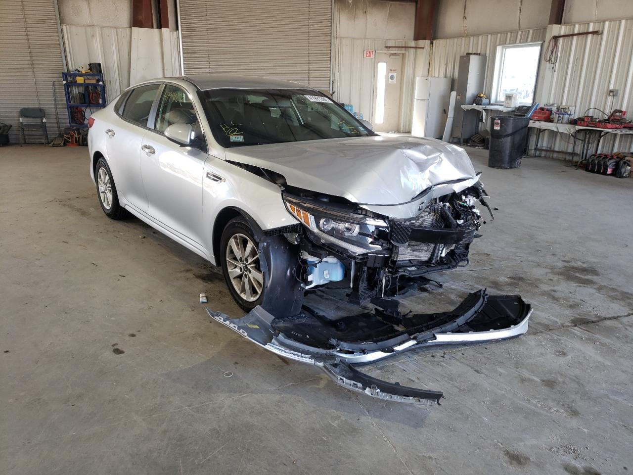 Photo 1 from auction – 2016 KIA OPTIMA LX with VIN 5XXGT4L38GG032769