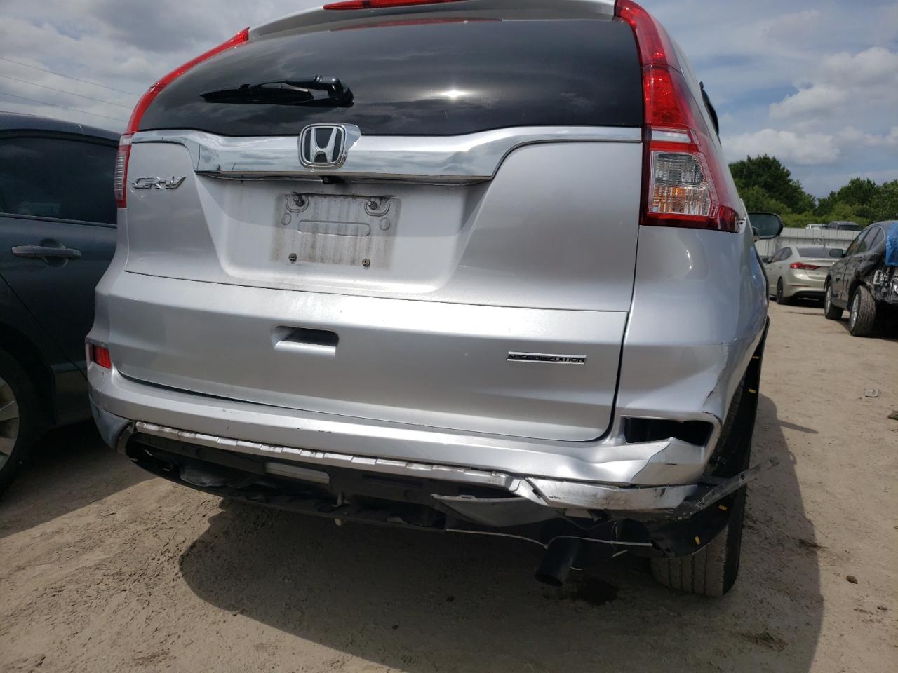 Photo 9 from auction – 2016 HONDA CR-V SE with VIN 2HKRM3H41GH508253