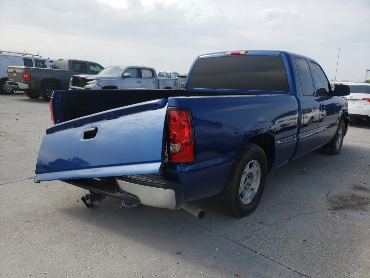 Photo 4 from auction – 2004 CHEVROLET SILVERADO with VIN 2GCEC19T941291009
