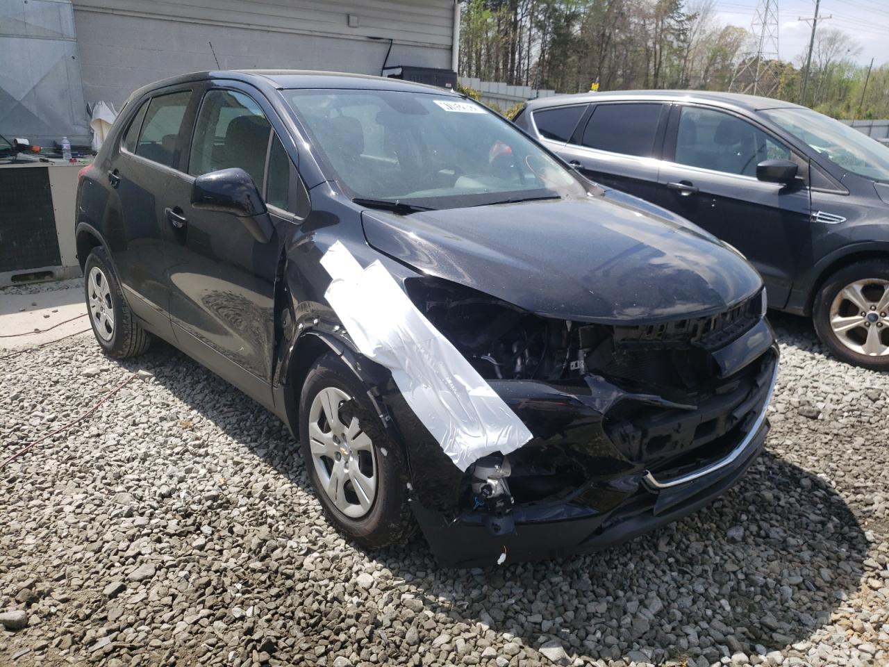 CHEVROLET TRAX LS 2017 with VIN 3GNCJKSB4HL284131 - Photo from auction