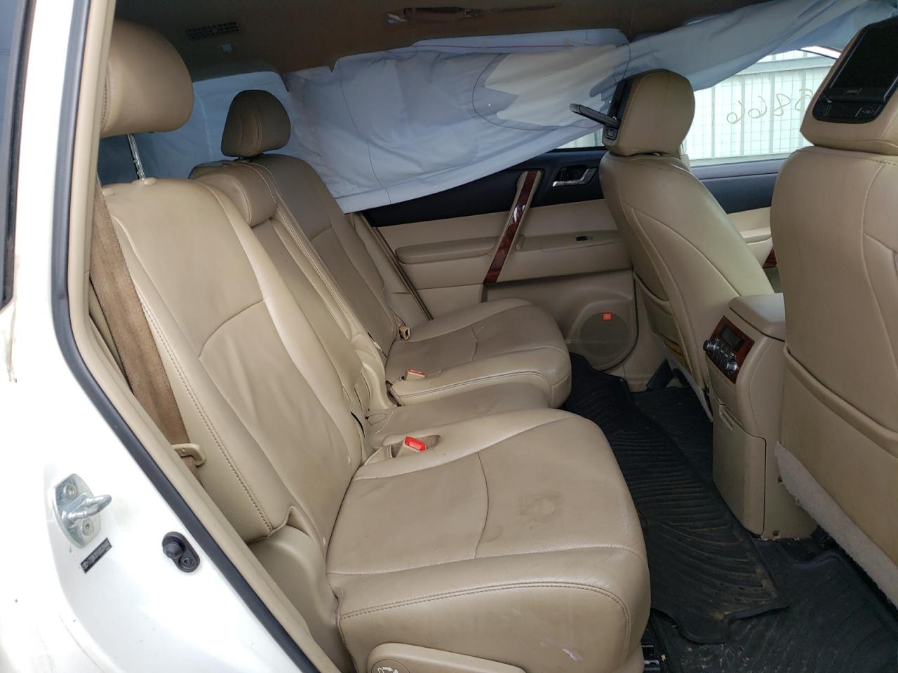 Photo 6 from auction – 2013 TOYOTA HIGHLANDER with VIN 5TDDK3EH3DS204807