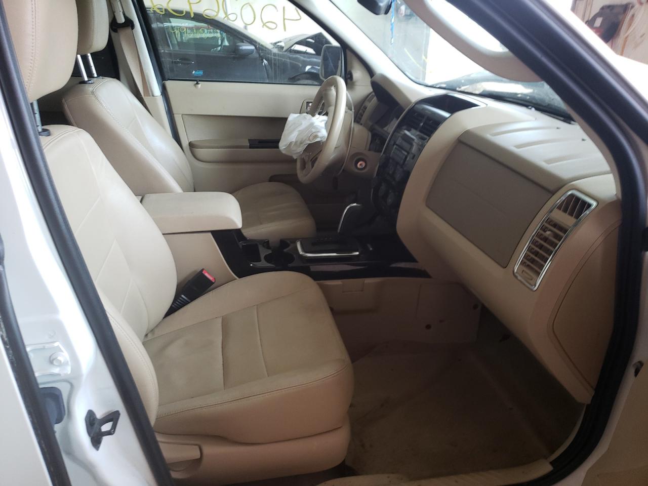 Photo 5 from auction – 2012 FORD ESCAPE LIM with VIN 1FMCU9EG0CKC79918