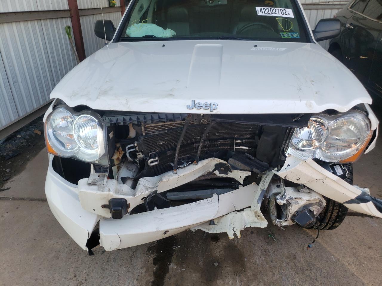 Photo 9 from auction – 2010 JEEP GRAND CHER with VIN 1J4PR4GK4AC137763