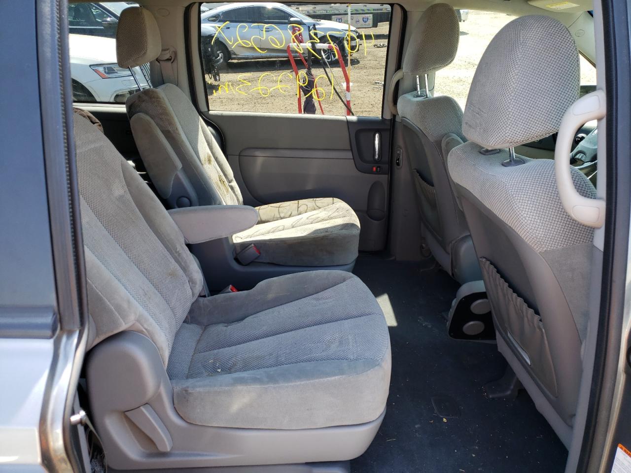 Photo 6 from auction – 2011 KIA SEDONA EX with VIN KNDMH4C74B6401125