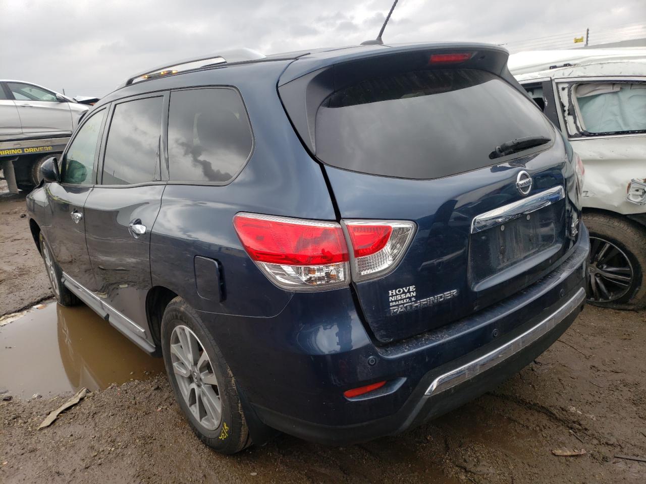 Photo 3 from auction – 2013 NISSAN PATHFINDER with VIN 5N1AR2MM1DC679960