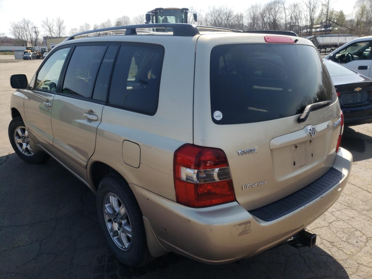 Photo 3 from auction – 2005 TOYOTA HIGHLANDER with VIN JTEEP21AX50085291