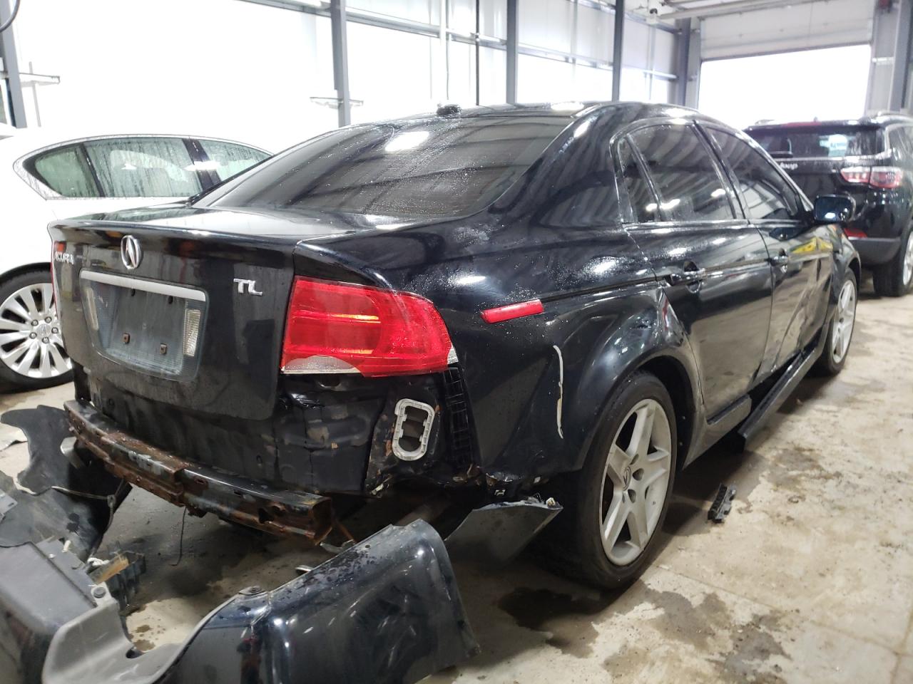 Photo 4 from auction – 2005 ACURA TL with VIN 19UUA66295A010331