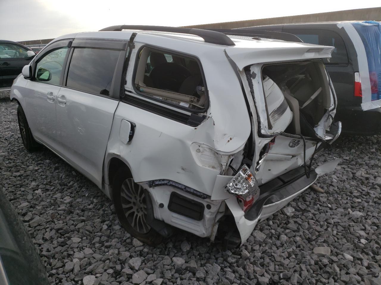 Photo 3 from auction – 2014 TOYOTA SIENNA with VIN 5TDKK3DC6ES443704