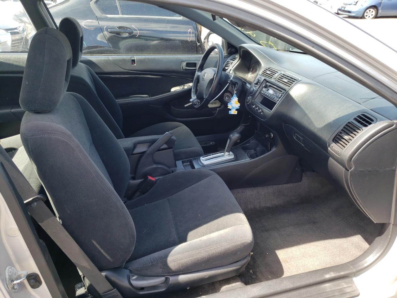 Photo 5 from auction – 2005 HONDA CIVIC LX with VIN 1HGEM22515L048192