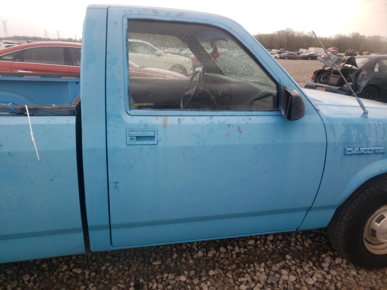 Photo 6 from auction – 1998 DODGE DAKOTA with VIN 1B7FN14X9JS690037