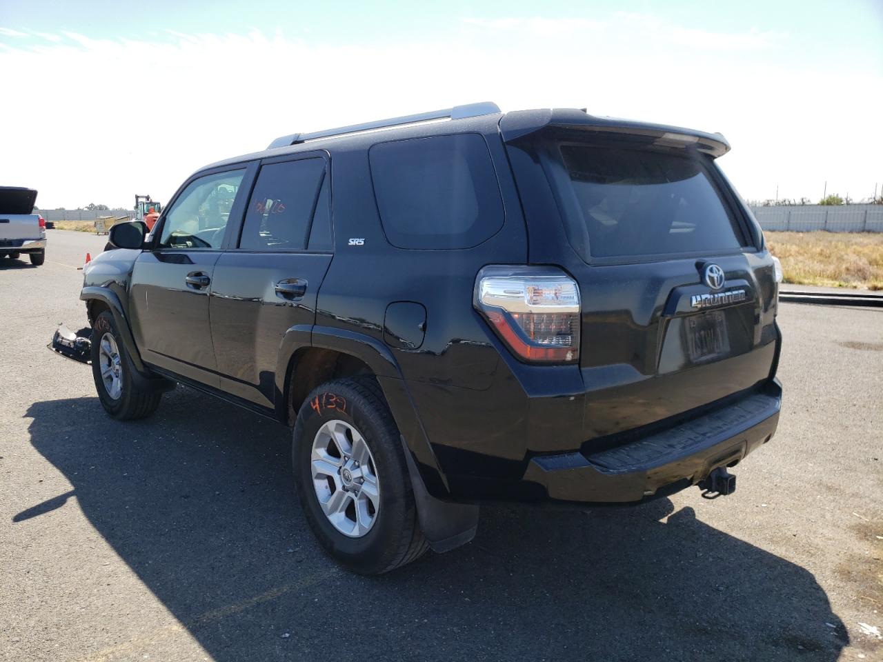 Photo 3 from auction – 2016 TOYOTA 4RUNNER SR with VIN JTEZU5JR1G5128312