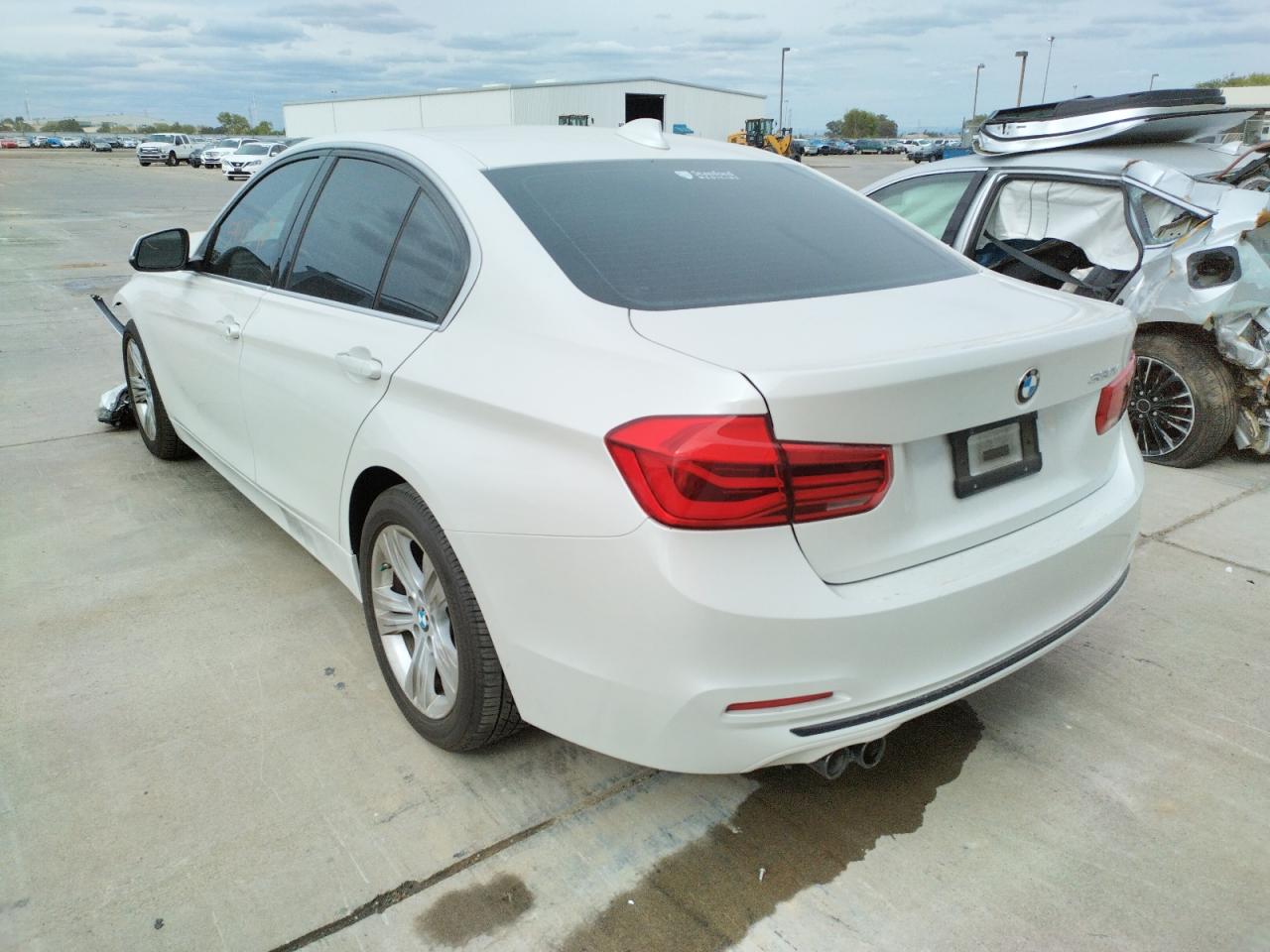 Photo 3 from auction – 2018 BMW 330 I with VIN WBA8B9G51JNU57548