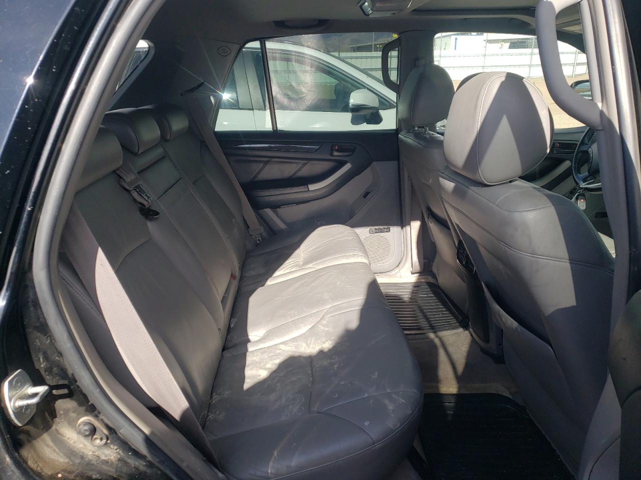 Photo 6 from auction – 2004 TOYOTA 4RUNNER LI with VIN JTEBT17R040042342