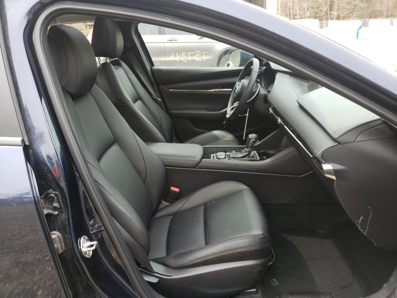 Photo 5 from auction – 2019 MAZDA 3 PREFERRE with VIN JM1BPBCM3K1126865