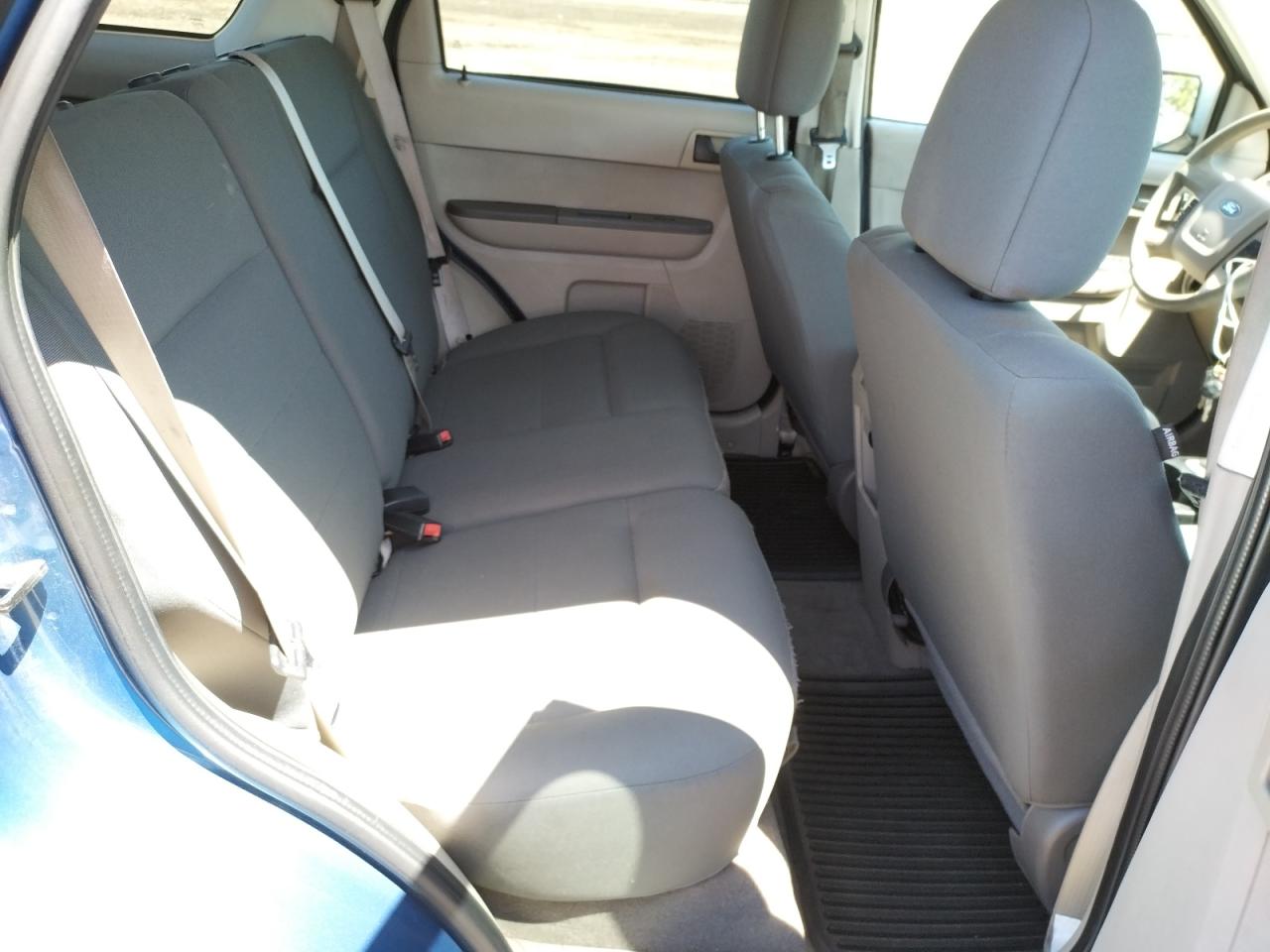 Photo 6 from auction – 2009 FORD ESCAPE with VIN 1FMCU92759KC39170