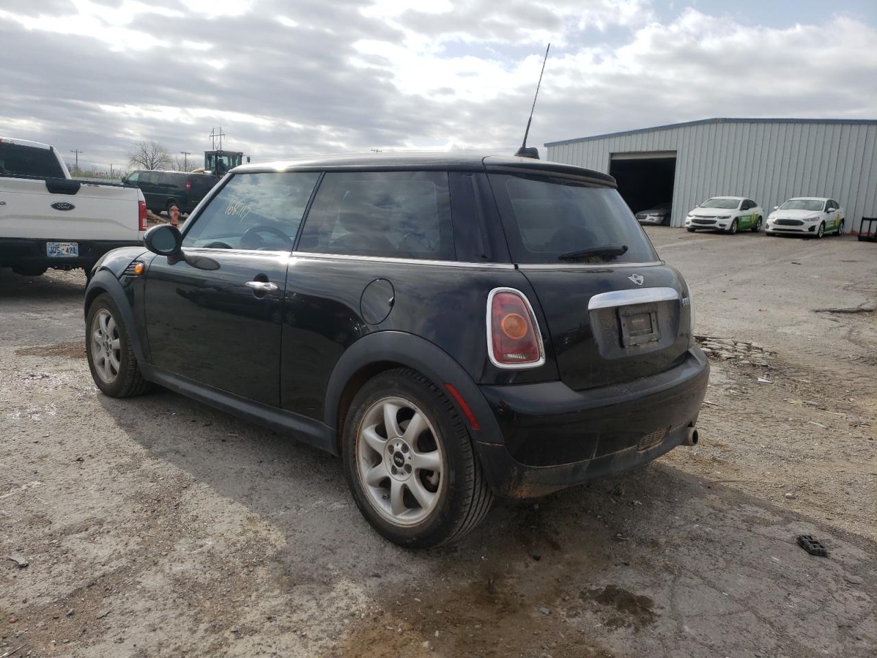 Photo 3 from auction – 2010 MINI COOPER with VIN WMWMF3C53ATZ22249