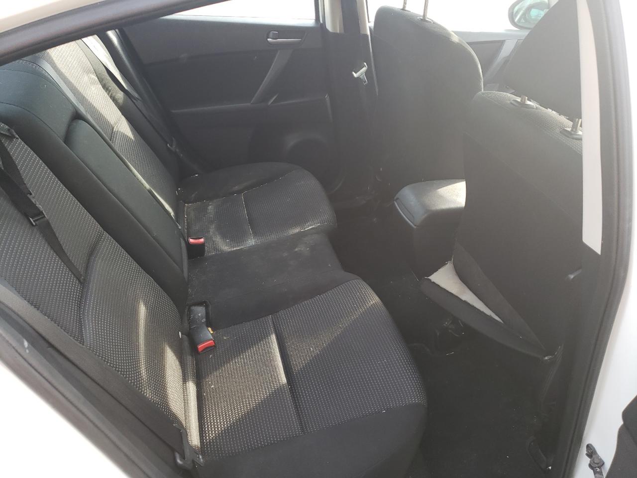 Photo 6 from auction – 2012 MAZDA 3 I with VIN JM1BL1V89C1693041