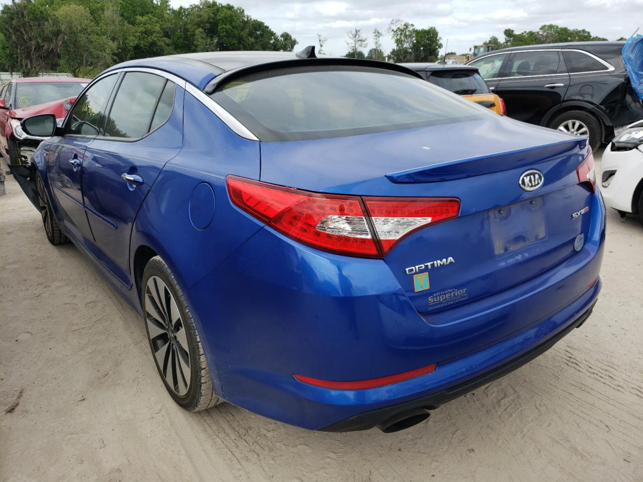 Photo 3 from auction – 2011 KIA OPTIMA SX with VIN KNAGR4A63B5127844