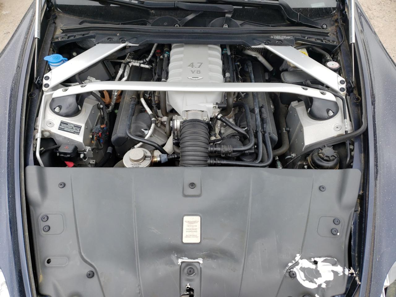 Photo 7 from auction – 2015 ASTON MARTIN V8 VANTAGE with VIN SCFEKBAK2FGC18912