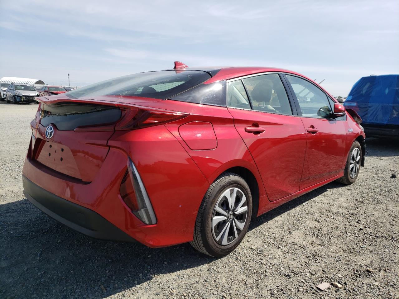 Photo 4 from auction – 2017 TOYOTA PRIUS PRIM with VIN JTDKARFP9H3032759