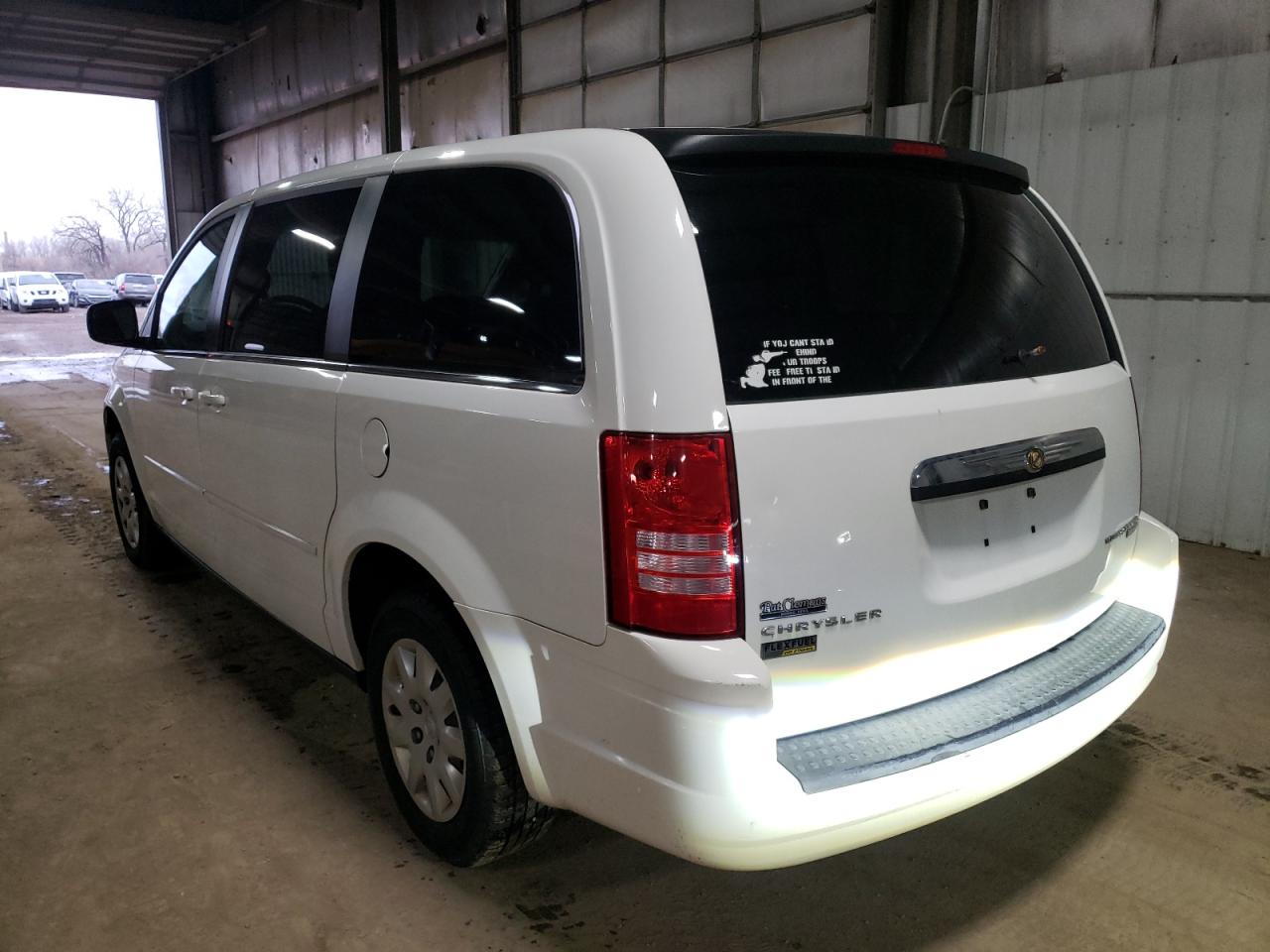 Photo 3 from auction – 2009 CHRYSLER TOWN & COU with VIN 2A8HR44E69R512086