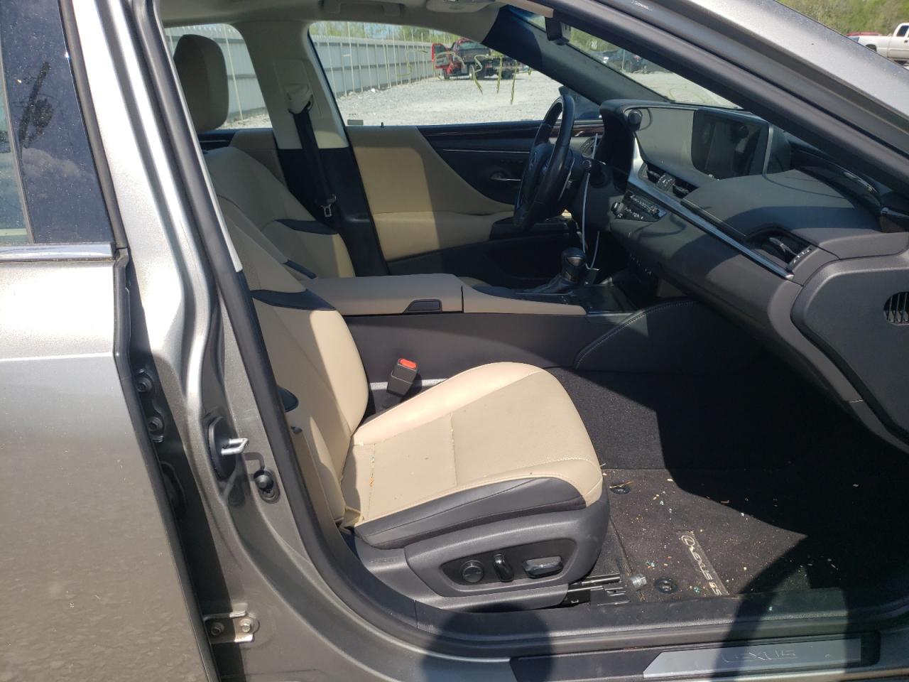 Photo 5 from auction – 2019 LEXUS ES 350 with VIN 58ABZ1B13KU048442