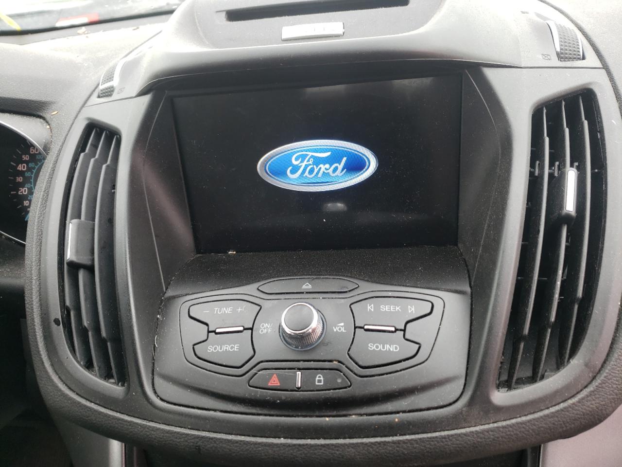 Photo 9 from auction – 2016 FORD ESCAPE SE with VIN 1FMCU9G90GUC70001