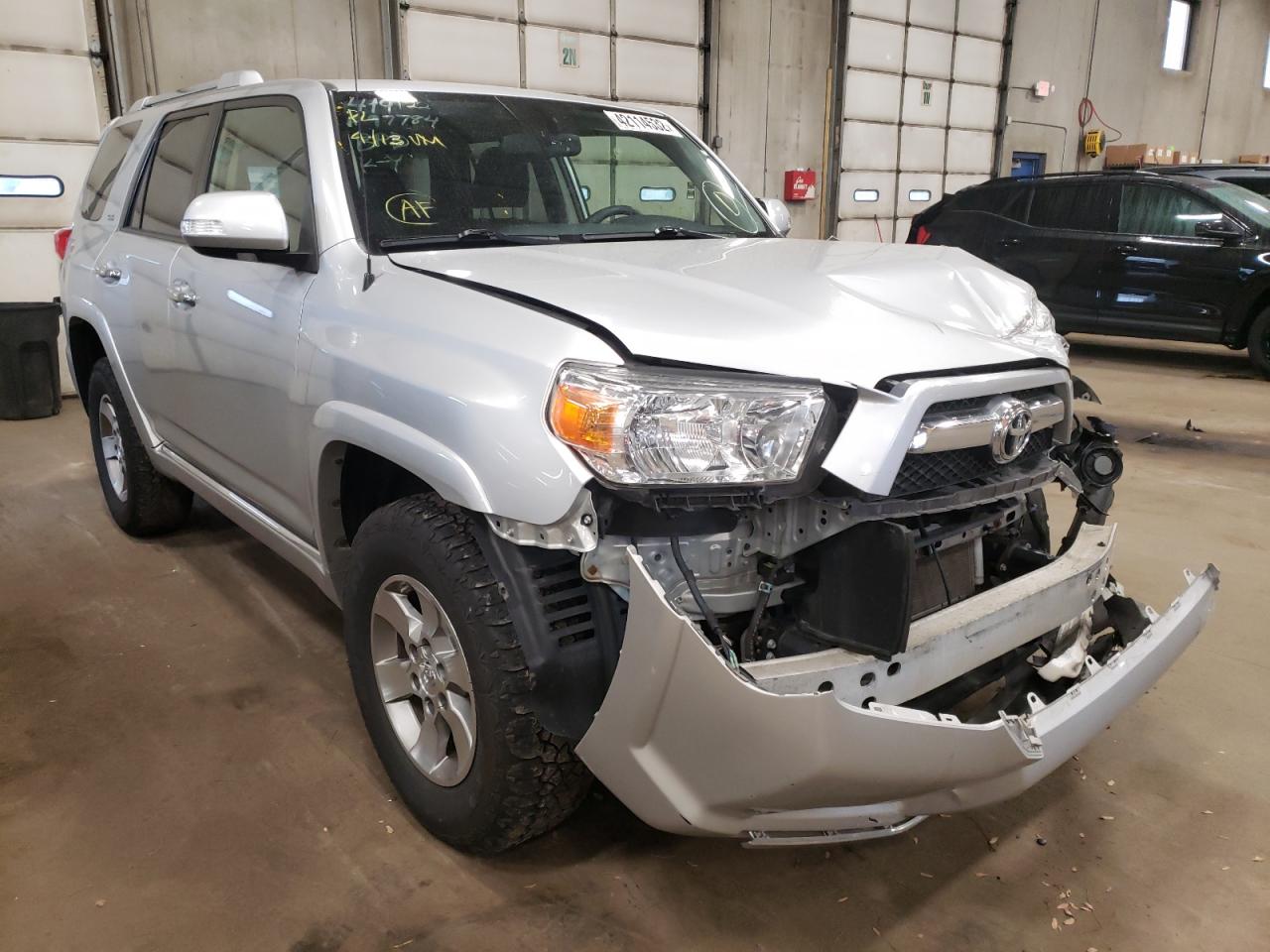 TOYOTA 4RUNNER SR 2012 z numerem VIN JTEBU5JR3C5099102 - Zdjęcie z aukcji