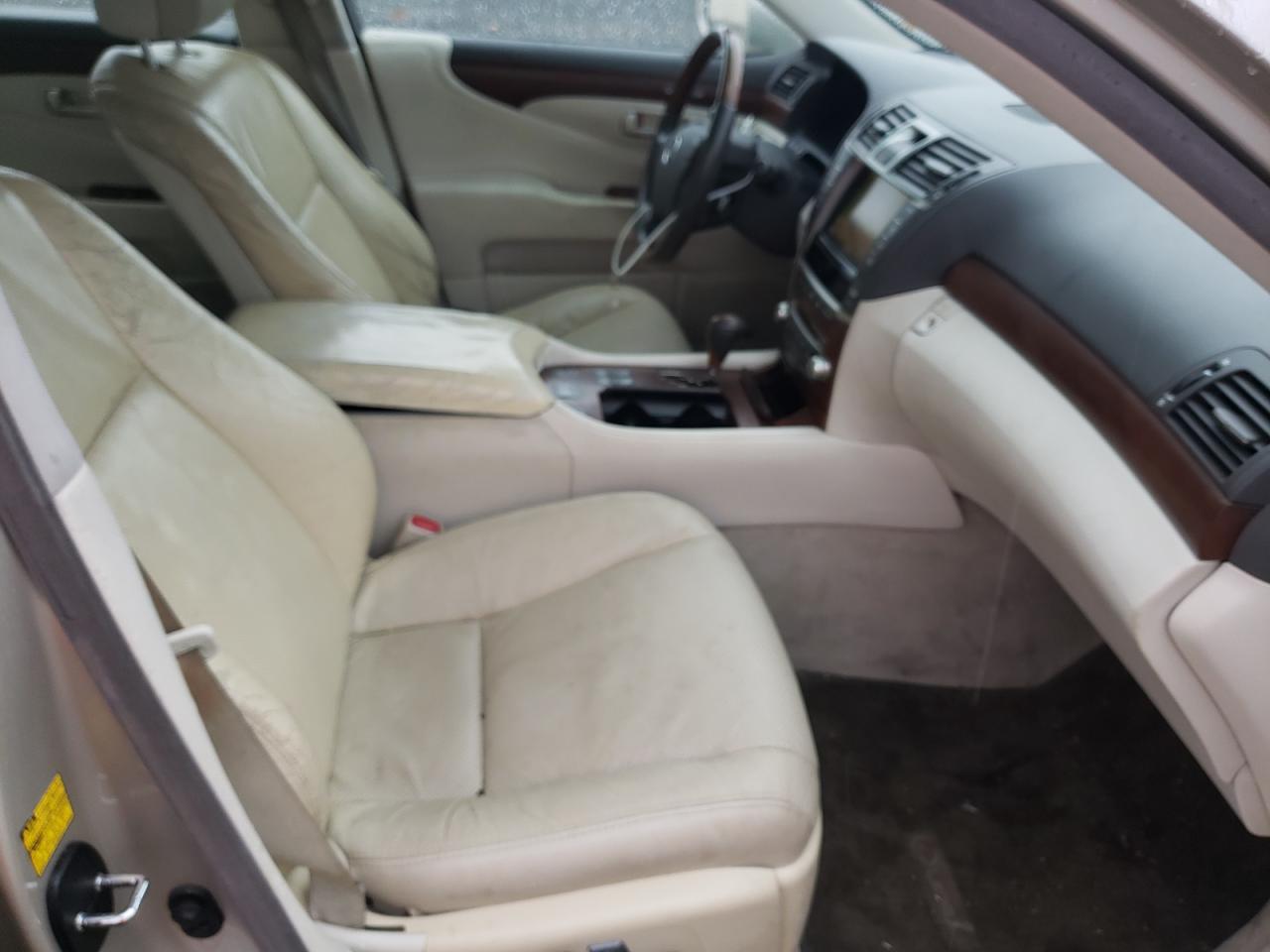 Photo 5 from auction – 2010 LEXUS LS 460 with VIN JTHCL5EF6A5006080