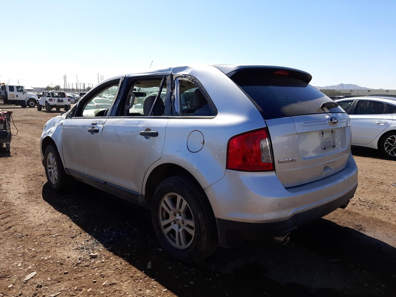 Photo 3 from auction – 2013 FORD EDGE SE with VIN 2FMDK3GCXDBA10029