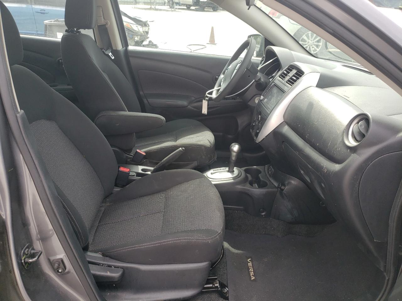 Photo 5 from auction – 2019 NISSAN VERSA S with VIN 3N1CN7AP8KL831175