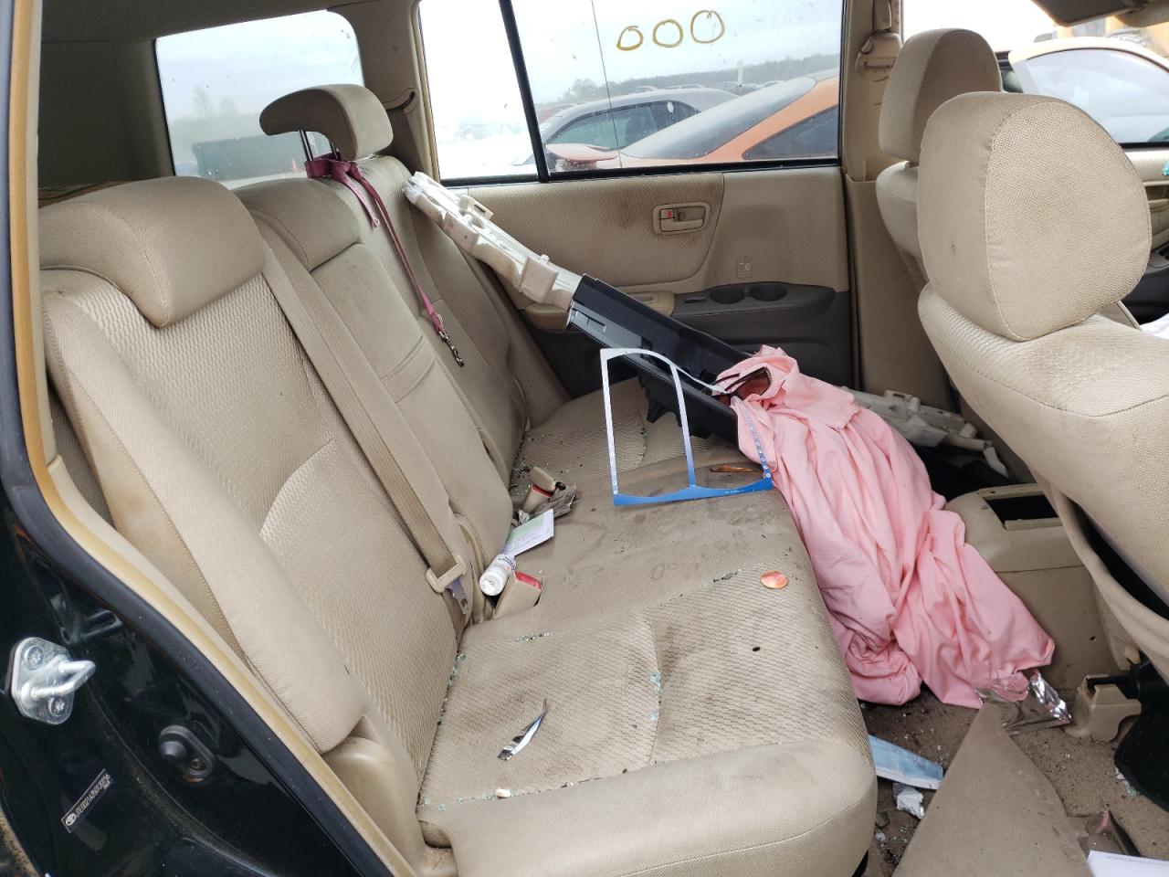 Photo 6 from auction – 2005 TOYOTA HIGHLANDER with VIN JTEGD21A350120156