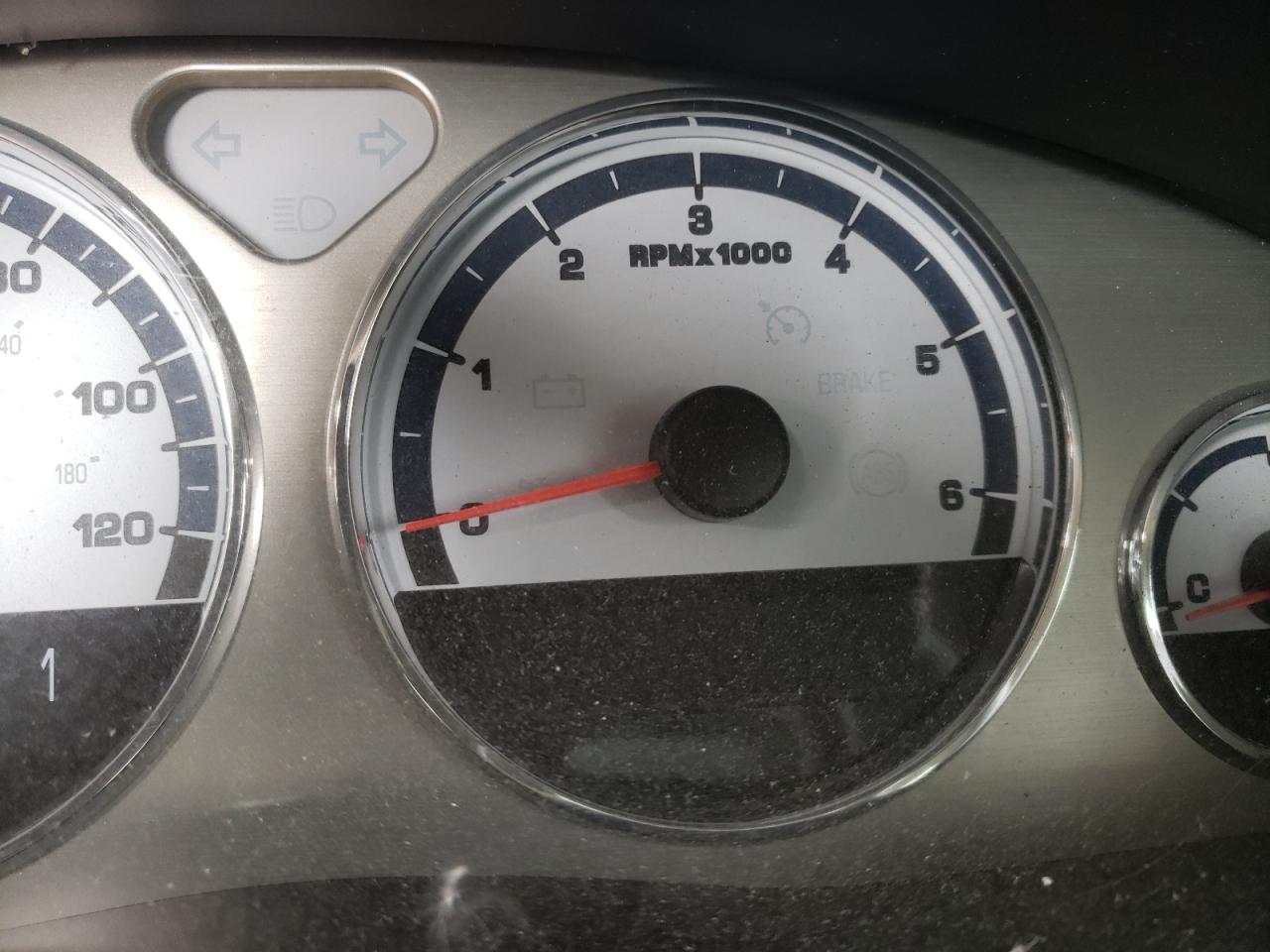 Photo 8 from auction – 2005 SATURN RELAY 2 with VIN 5GZDV03L35D164771