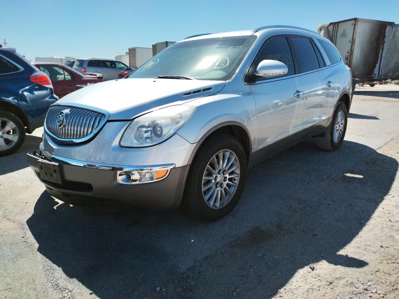 Photo 2 from auction – 2012 BUICK ENCLAVE with VIN 5GAKRCEDXCJ272339