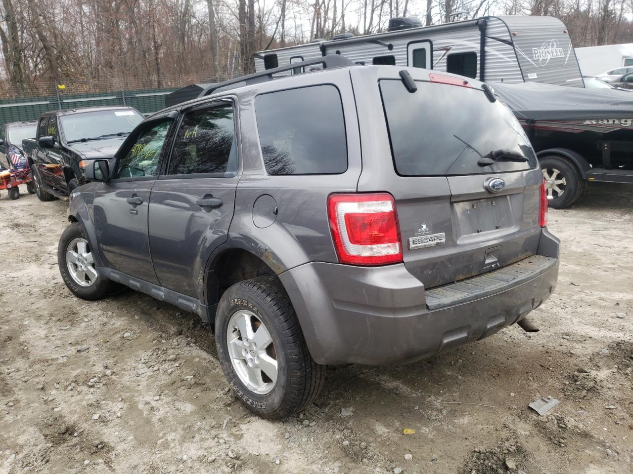 Photo 3 from auction – 2011 FORD ESCAPE XLT with VIN 1FMCU9D71BKB08790