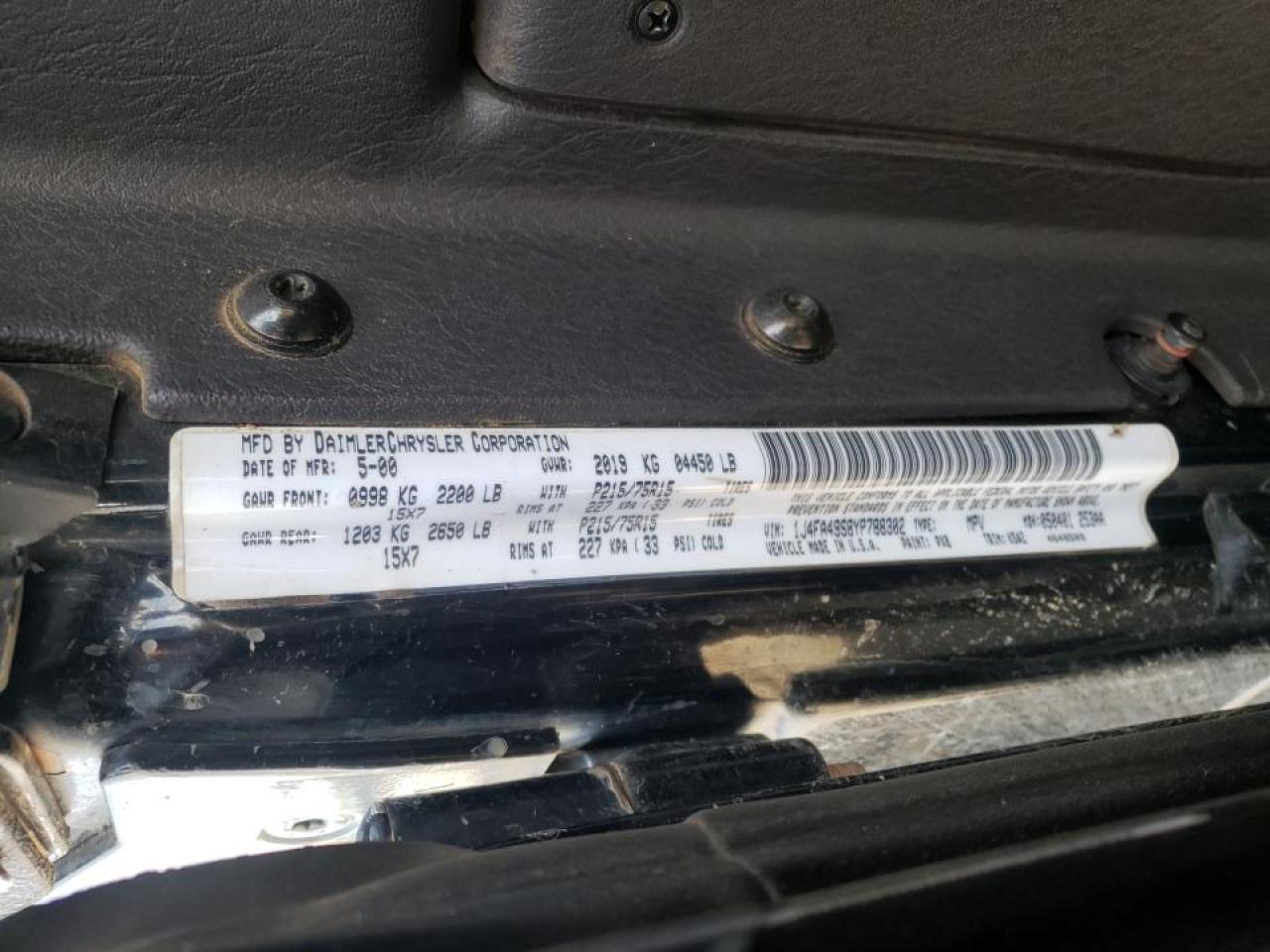 Photo 10 from auction – 2000 JEEP WRANGLER / with VIN 1J4FA49S8YP788302