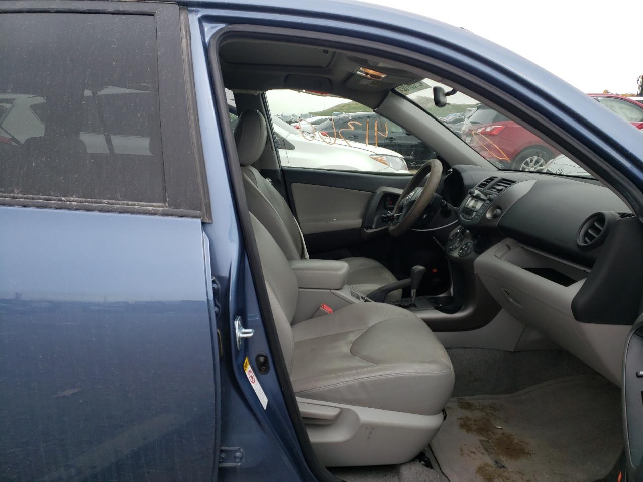 Photo 5 from auction – 2009 TOYOTA RAV4 LIMIT with VIN JTMZF31V095013395