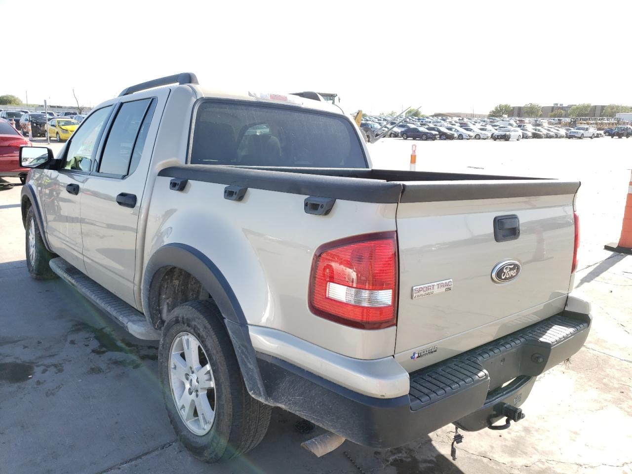 Photo 3 from auction – 2007 FORD EXPLORER S with VIN 1FMEU31K97UA30625