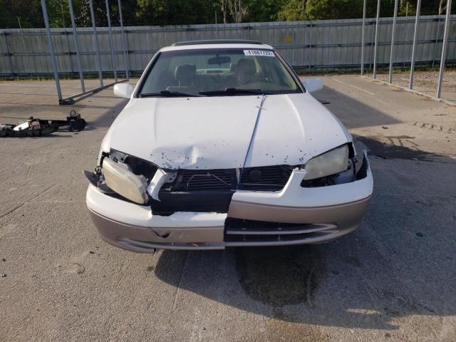 Photo 9 from auction – 2000 TOYOTA CAMRY LE with VIN 4T1BF28K3YU941001