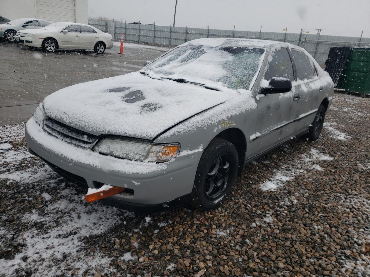 Photo 2 from auction – 1997 HONDA ACCORD LX with VIN 1HGCD5684VA183885