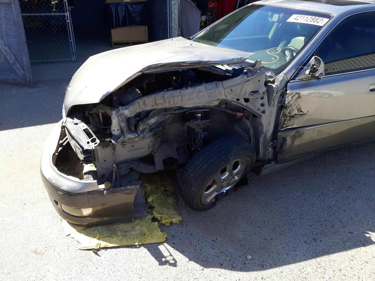 Photo 9 from auction – 2001 LEXUS ES 300 with VIN JT8BF28G110322666