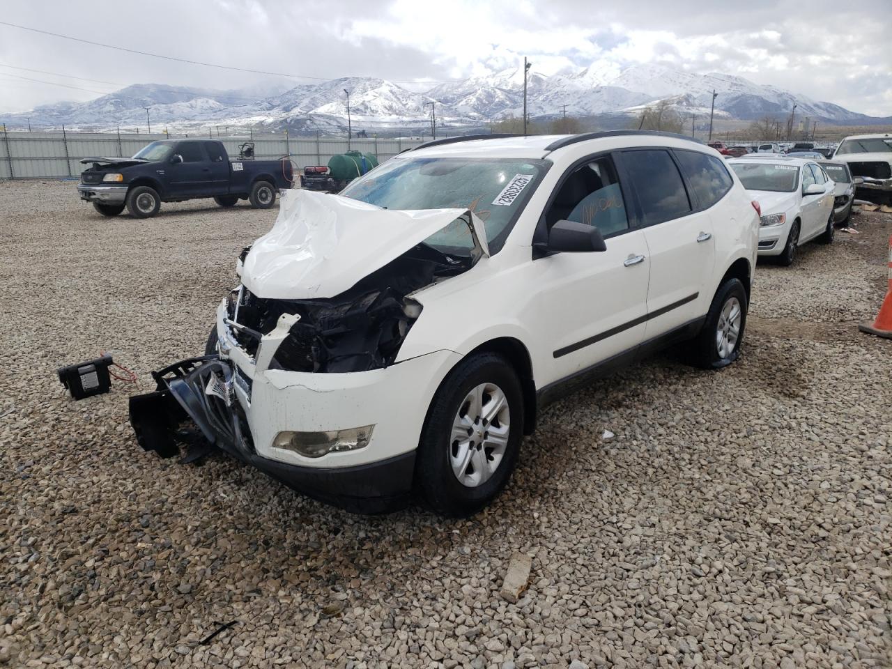 Photo 2 from auction – 2011 CHEVROLET TRAVERSE L with VIN 1GNKVEED4BJ315536