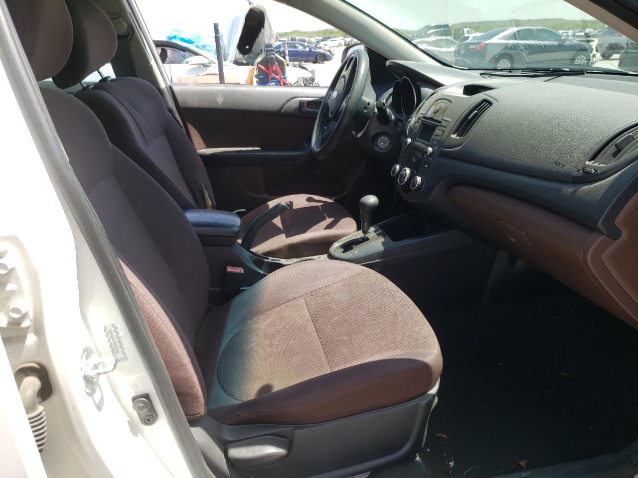 Photo 5 from auction – 2010 KIA FORTE EX with VIN KNAFU4A23A5850728