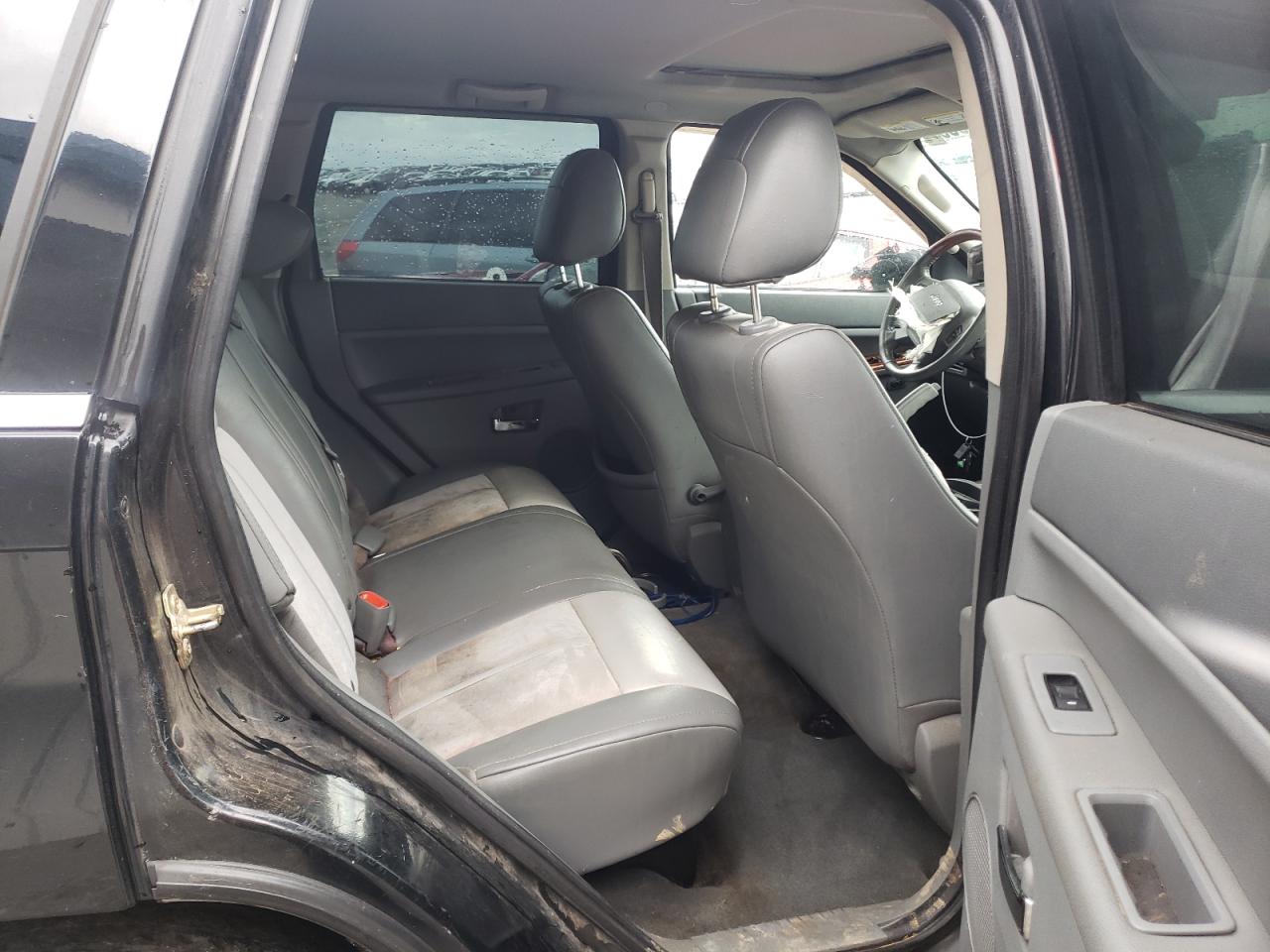 Photo 6 from auction – 2006 JEEP GRAND CHER with VIN 1J8HR68296C138315