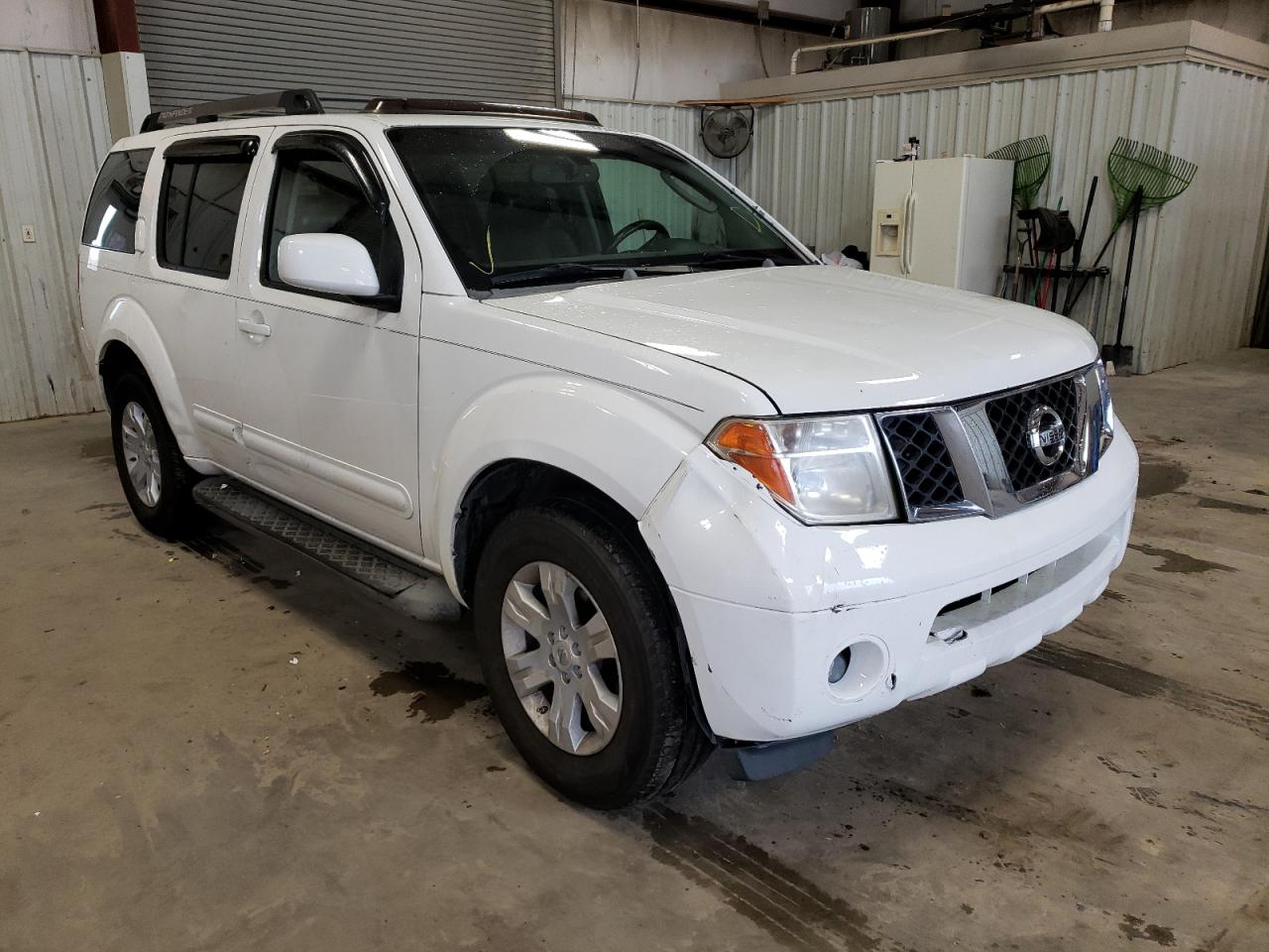 NISSAN PATHFINDER 2006 with VIN 5N1AR18W66C659065 - Photo from auction