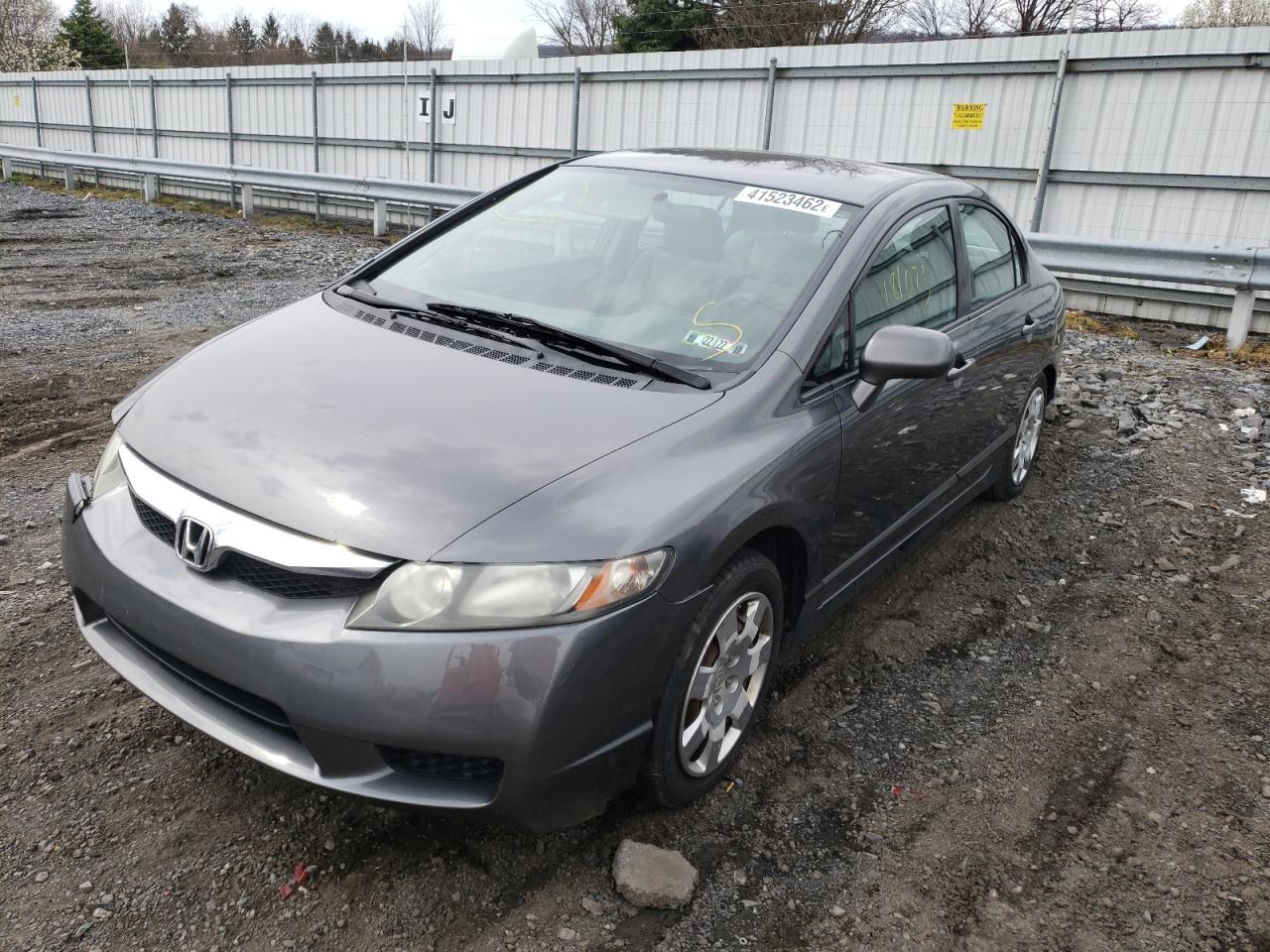 Photo 14 from auction – 2010 HONDA CIVIC LX with VIN 2HGFA1F54AH331677