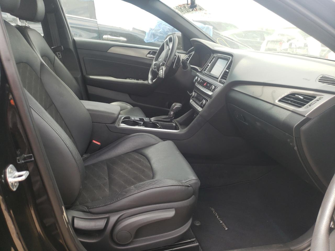 Photo 5 from auction – 2019 HYUNDAI SONATA LIM with VIN 5NPE34AFXKH764449